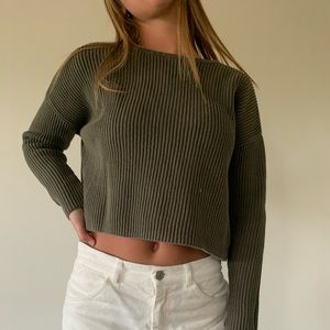 slightly cropped green sweater!